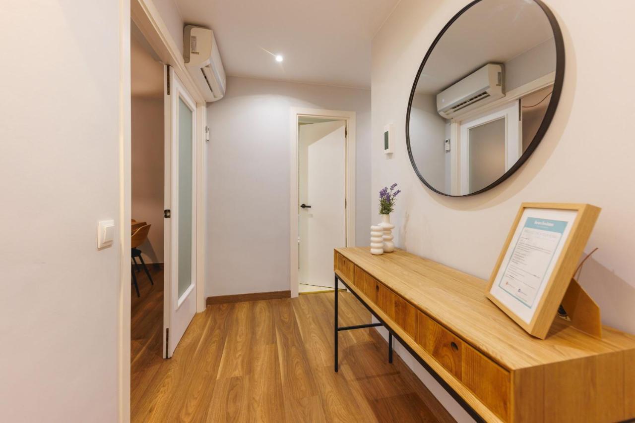 Bravissimo Figuerola, Spacious 3-Bedroom Apartment ชีโรนา ภายนอก รูปภาพ