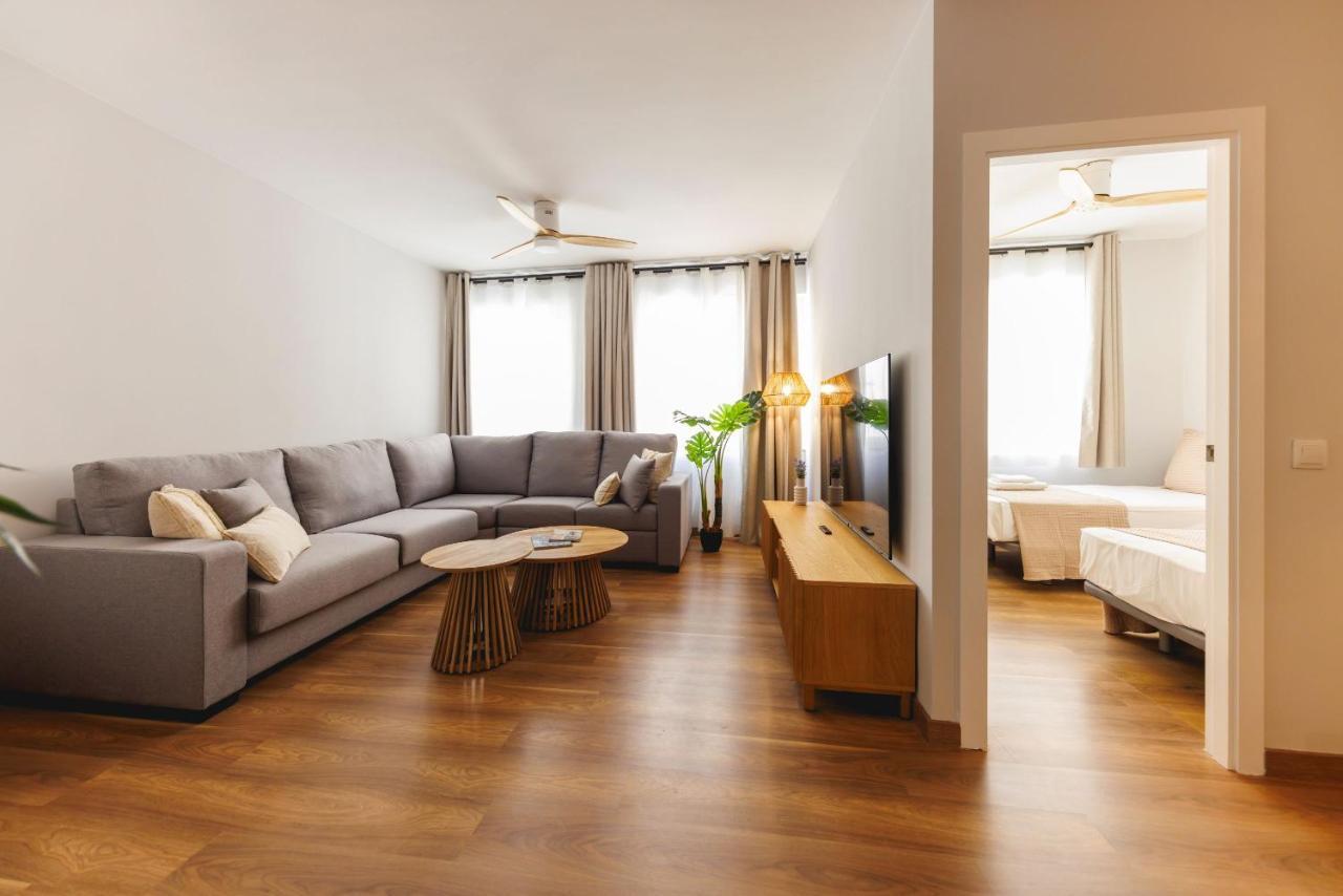 Bravissimo Figuerola, Spacious 3-Bedroom Apartment ชีโรนา ภายนอก รูปภาพ