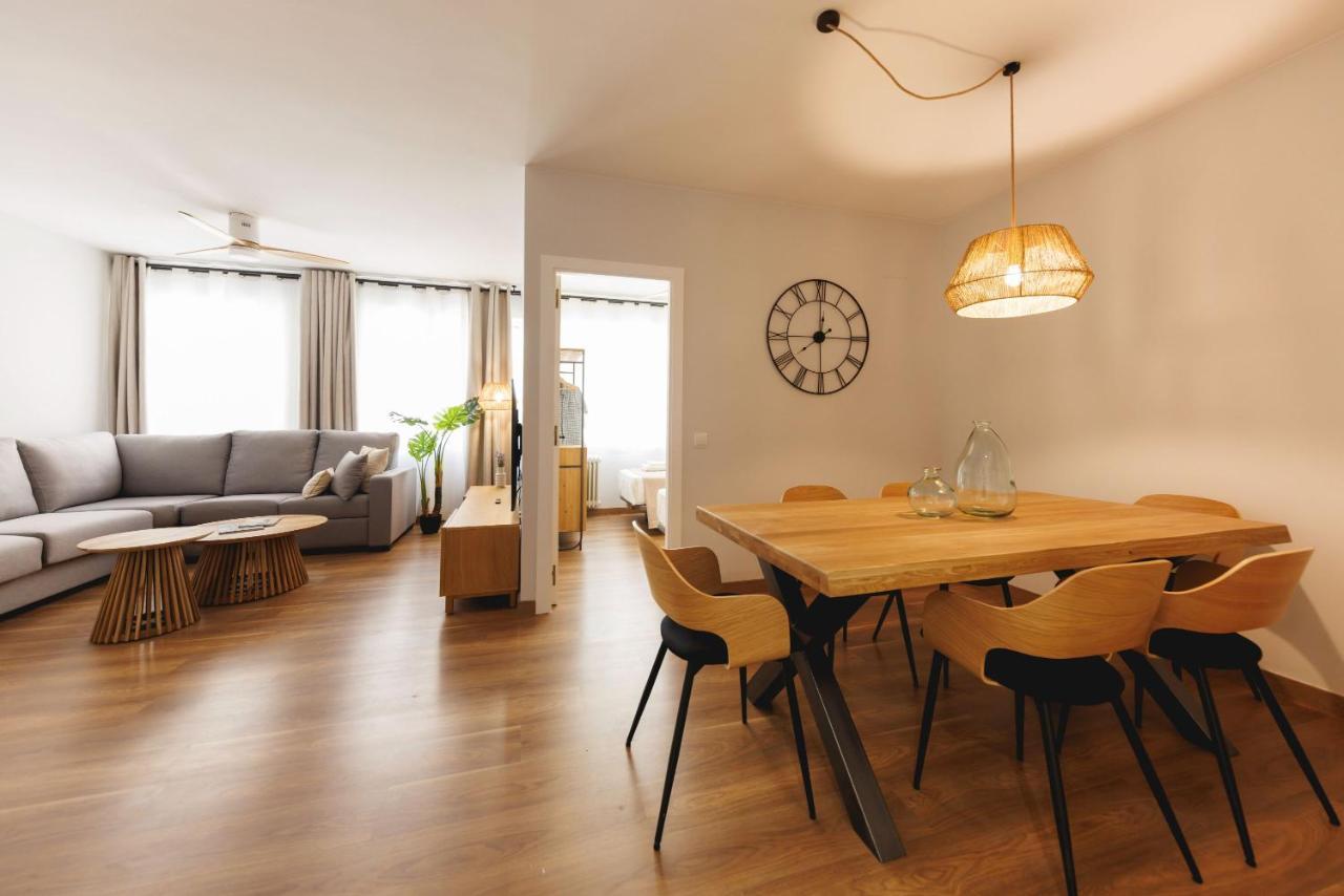 Bravissimo Figuerola, Spacious 3-Bedroom Apartment ชีโรนา ภายนอก รูปภาพ