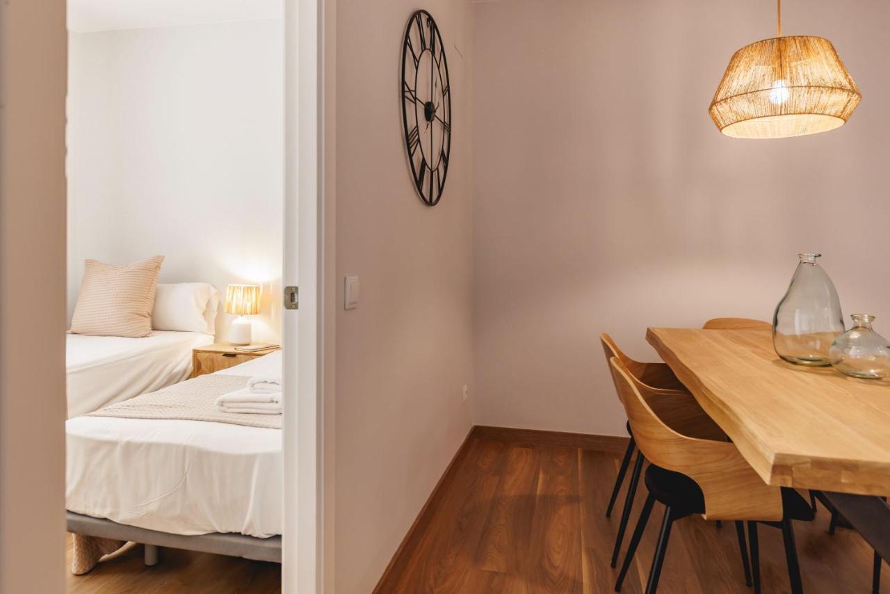 Bravissimo Figuerola, Spacious 3-Bedroom Apartment ชีโรนา ภายนอก รูปภาพ