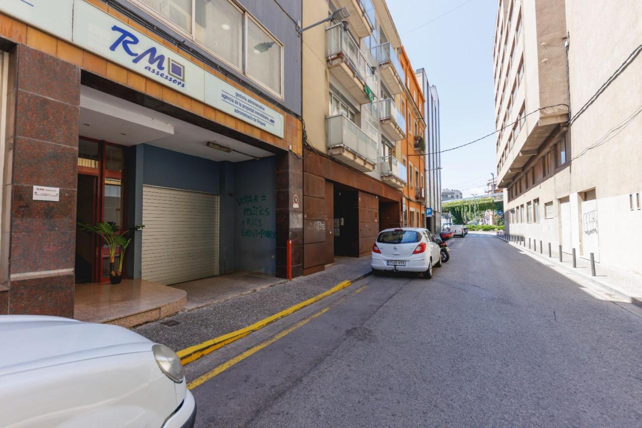 Bravissimo Figuerola, Spacious 3-Bedroom Apartment ชีโรนา ภายนอก รูปภาพ